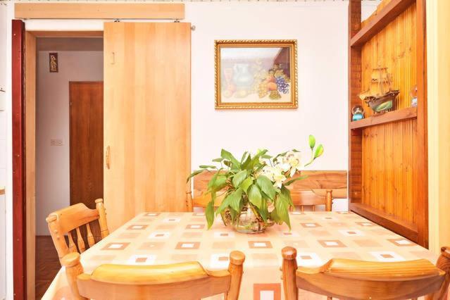 Omis Center Vila エクステリア 写真